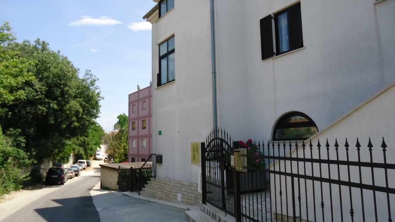 Apartments Ruzica 普拉 外观 照片